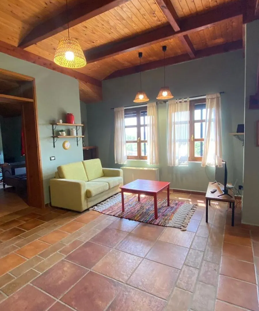 Villa Mugs Ljaknasi Αλβανία