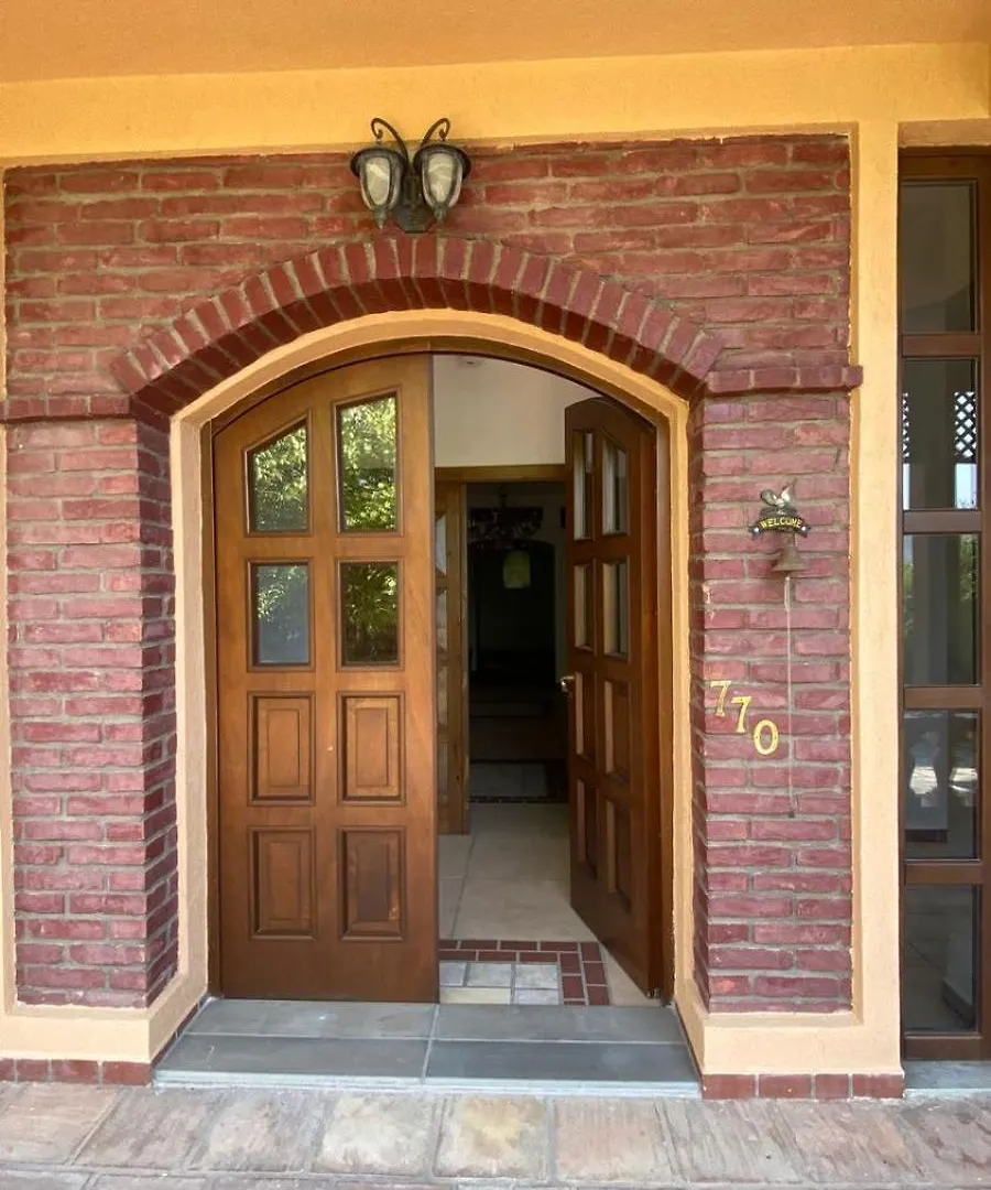 Villa Mugs Ljaknasi 0*,  Αλβανία