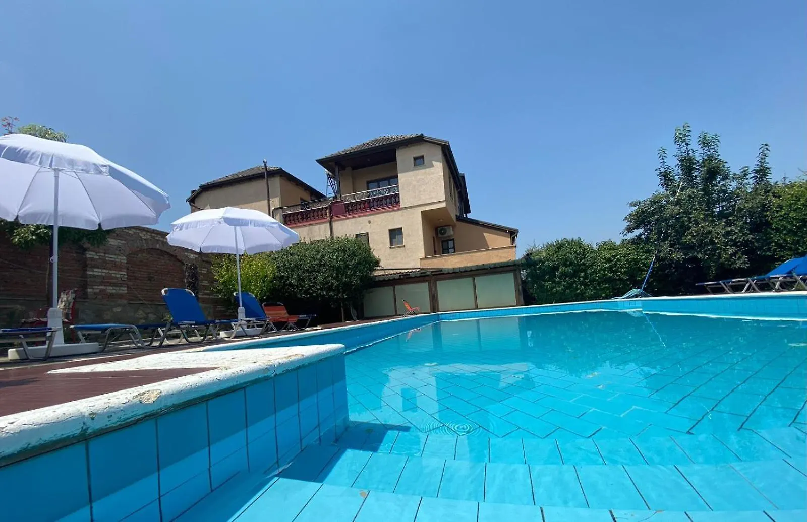 Villa Mugs Tirana Guest house