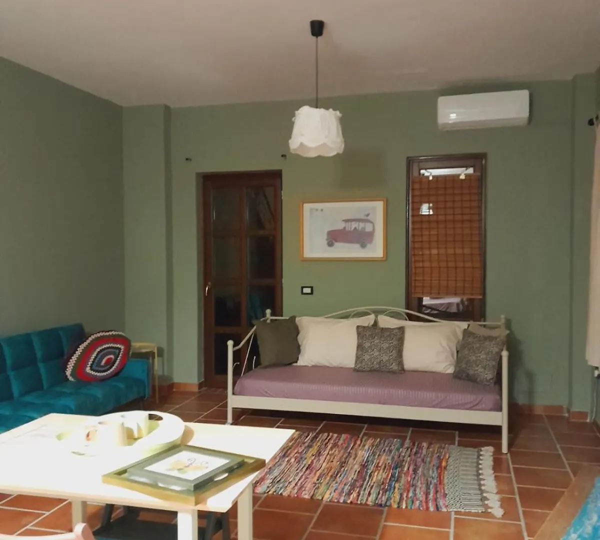 Villa Mugs Tirana Guest house