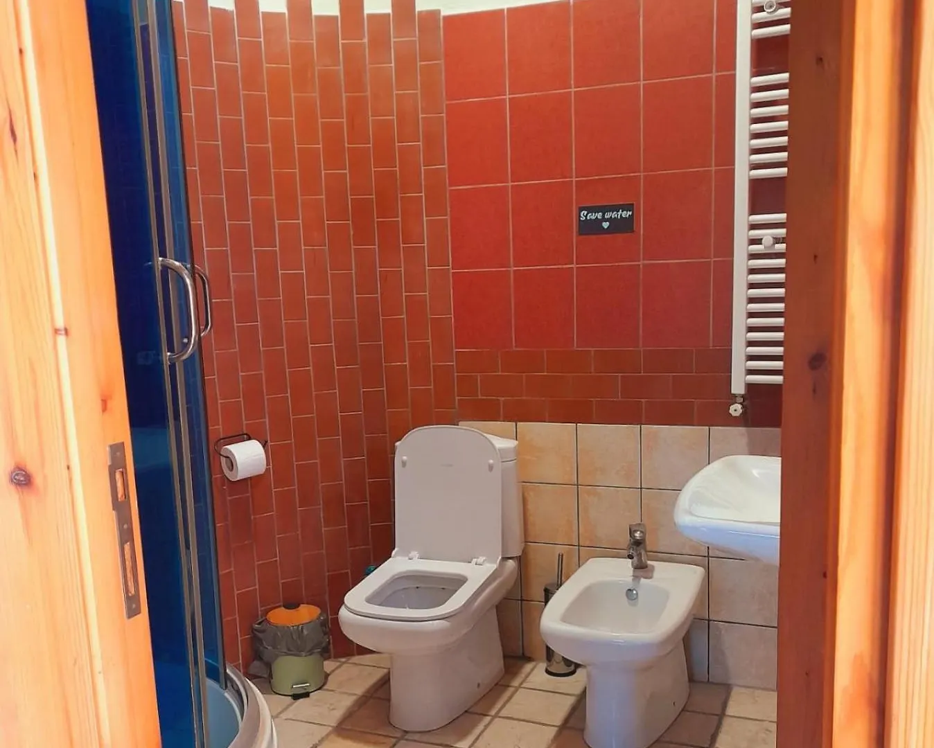 Villa Mugs Tirana Guest house